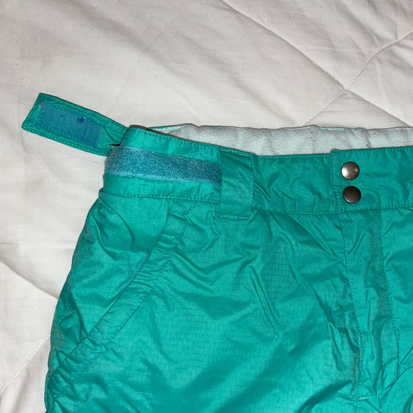 Columbia GIRL'S size Large (14-16) snow pants. Adjustable waist. - Picture 2 of 5